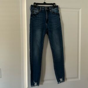 Size 25 kancan skinny jeans
